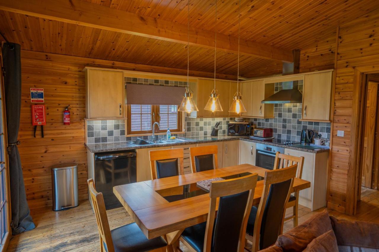 Wall Eden Farm - Luxury Log Cabins And Glamping Highbridge Eksteriør bilde