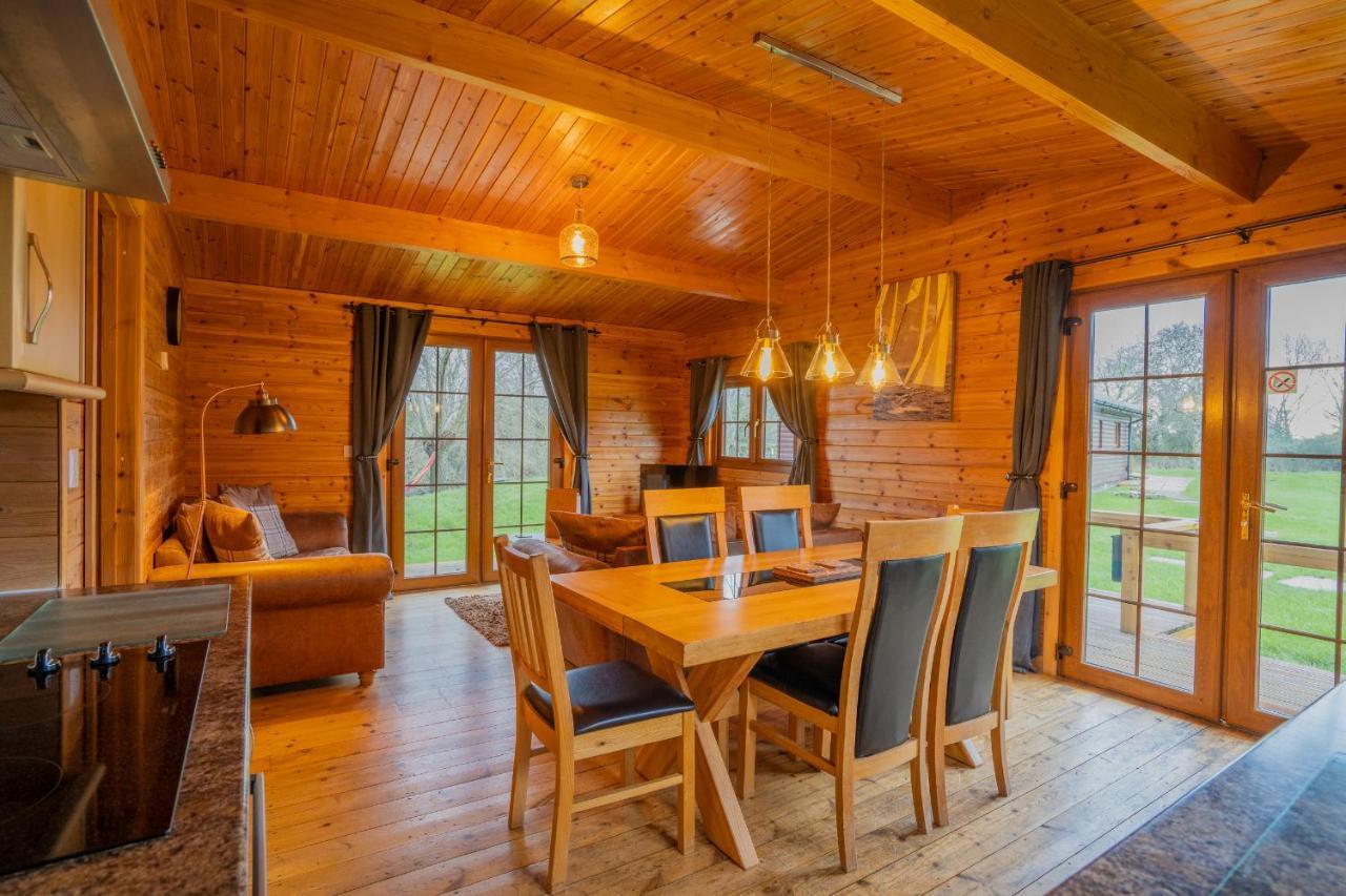 Wall Eden Farm - Luxury Log Cabins And Glamping Highbridge Eksteriør bilde