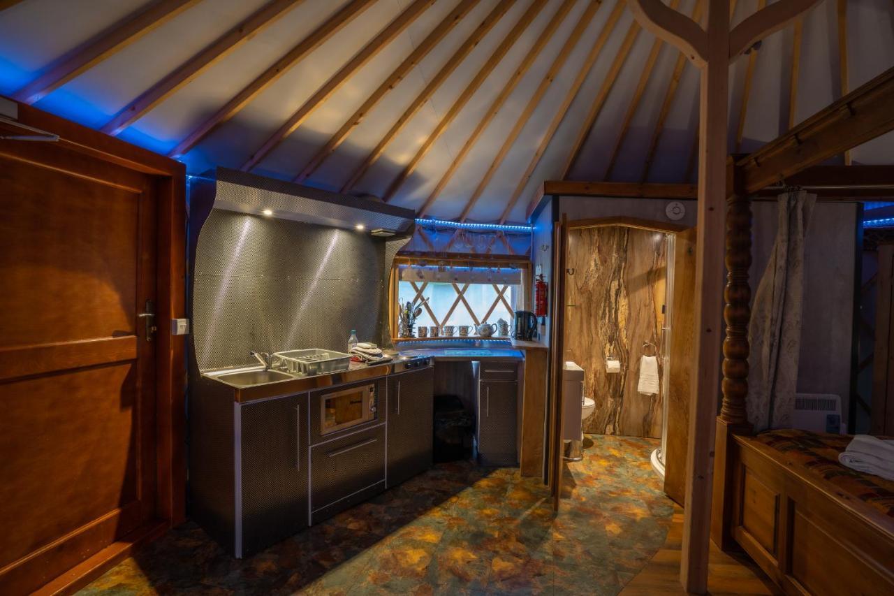 Wall Eden Farm - Luxury Log Cabins And Glamping Highbridge Eksteriør bilde