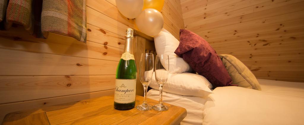 Wall Eden Farm - Luxury Log Cabins And Glamping Highbridge Eksteriør bilde